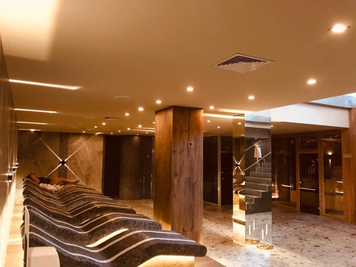Private Spa Luxury Apartments 班斯科 外观 照片